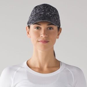 Lululemon Race To Place Run Hat 2.0, Iced Wave White Black